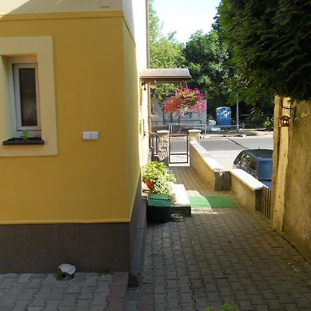 msprivat Hotell Karlsbad Exteriör bild
