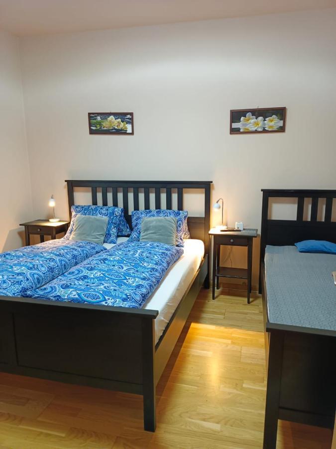 msprivat Hotell Karlsbad Exteriör bild